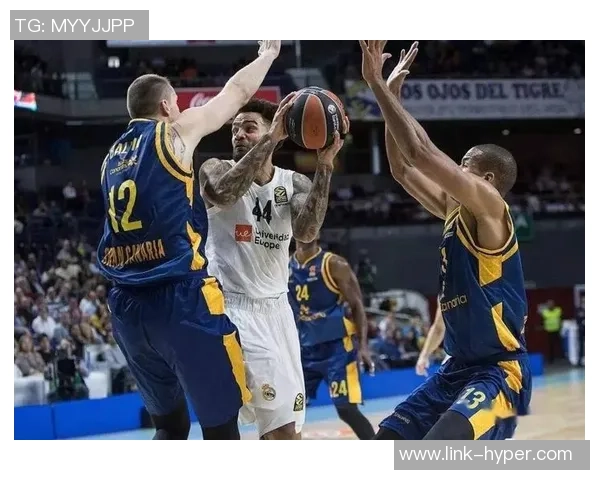 萨拉戈萨与约文图特2021年精彩对决回顾与分析